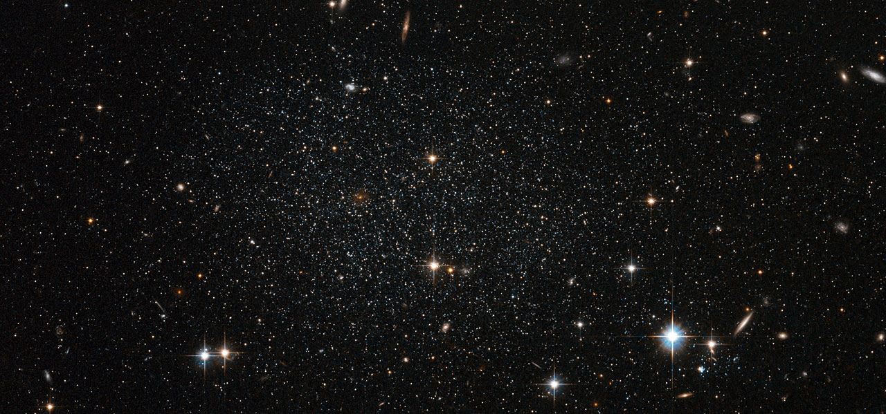 [Night sky] Antlia Dwarf galaxy. Photo by ESA/NASA.